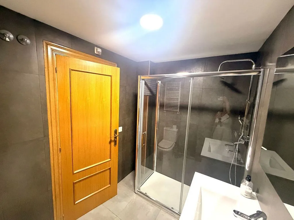 Salles de bain - Apartment with Balcony in Llombai Area