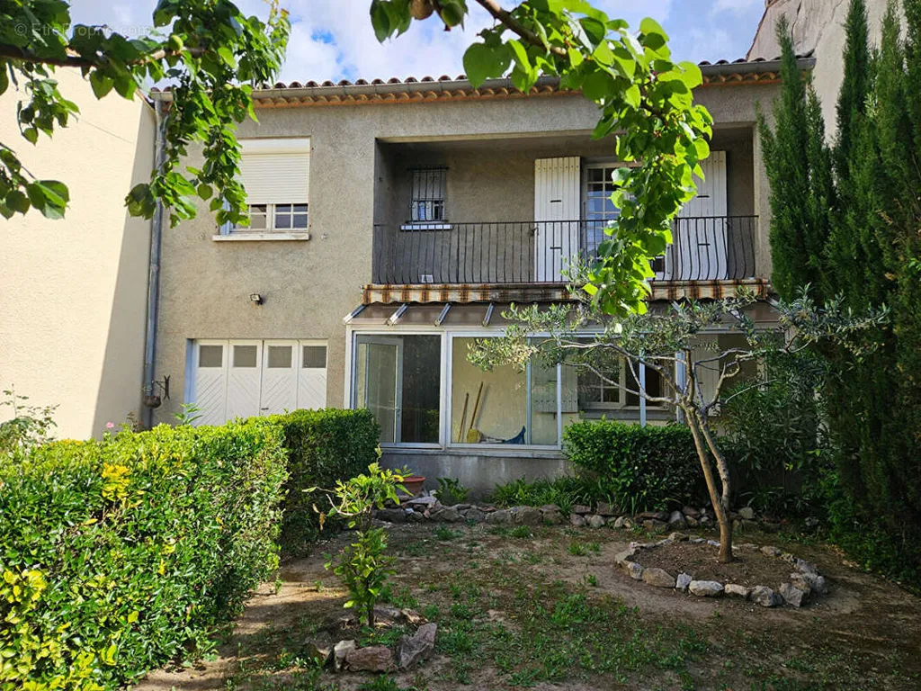 5-toaline maja asukohas Carcassonne
