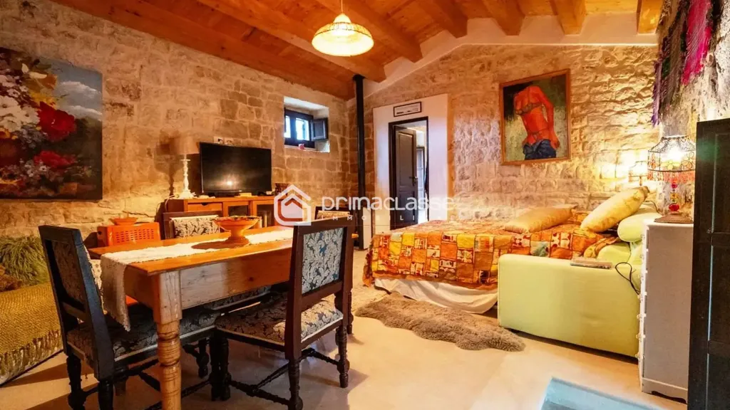 Soggiorno - Restored Casale with Pool in Modica Sorda