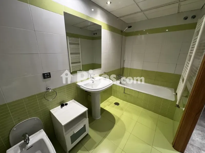 Bagni - Ample Flat with Balcony in Calle Salvaleón