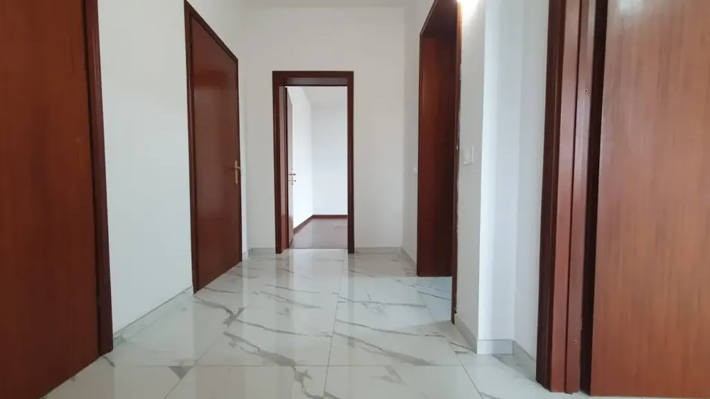 Entrée - Rustic-Style Apartment with Balcony in Mirandola