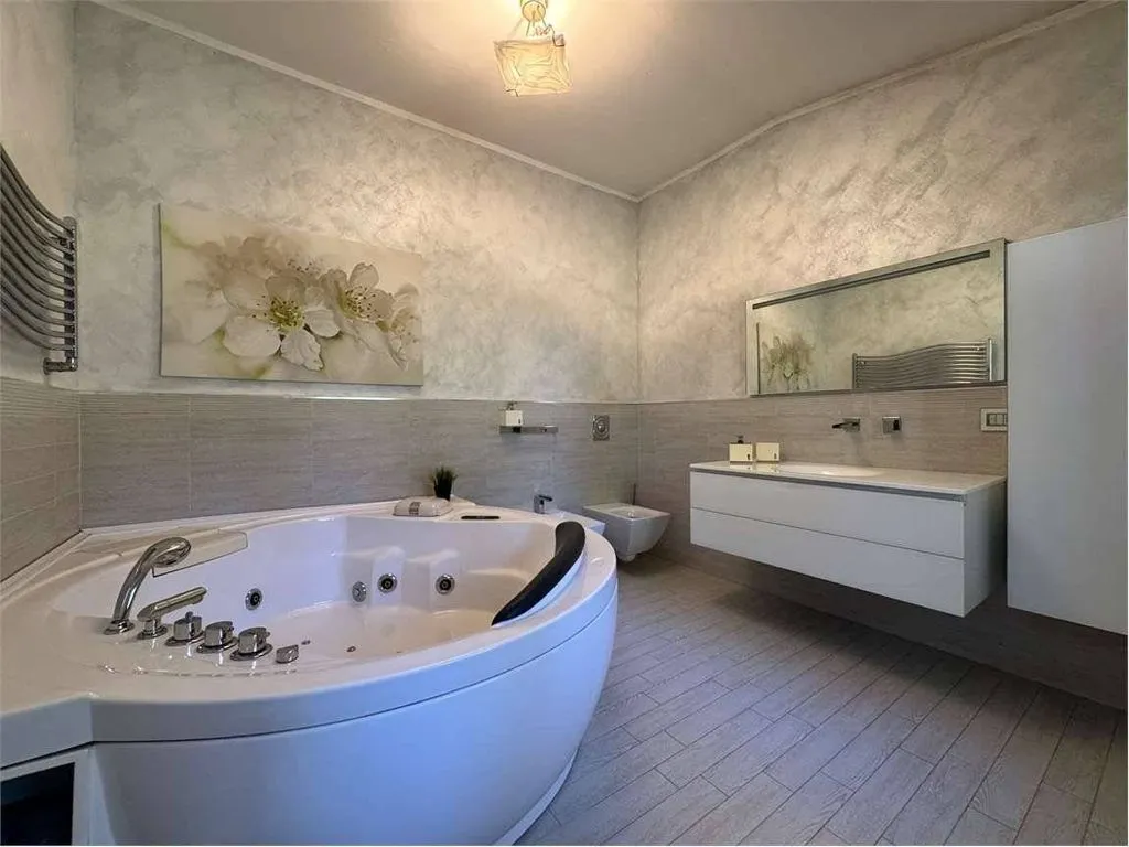 Vannitoad - Luxury Villa with Lake View in Belgirate