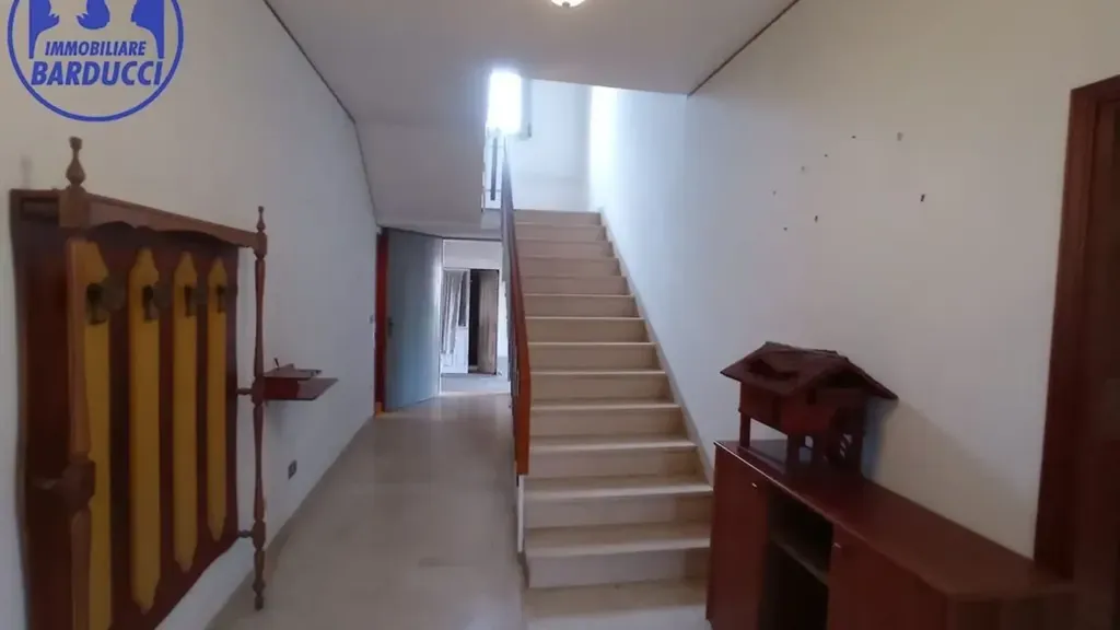 Maison 10 pièces à IT