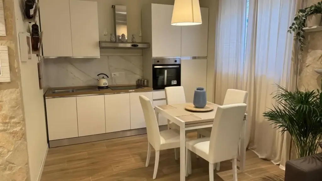 Salle à manger - Modernised Two-Bedroom Apartment in Milan