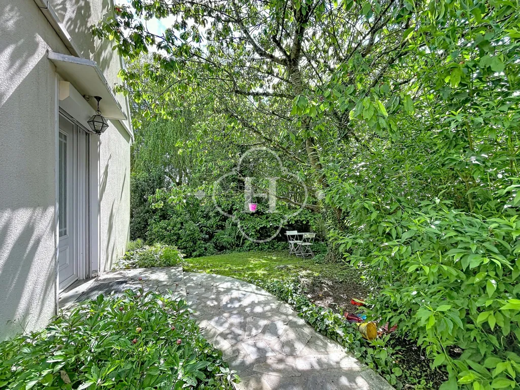 Aed - Family House with Garden in Orgeval