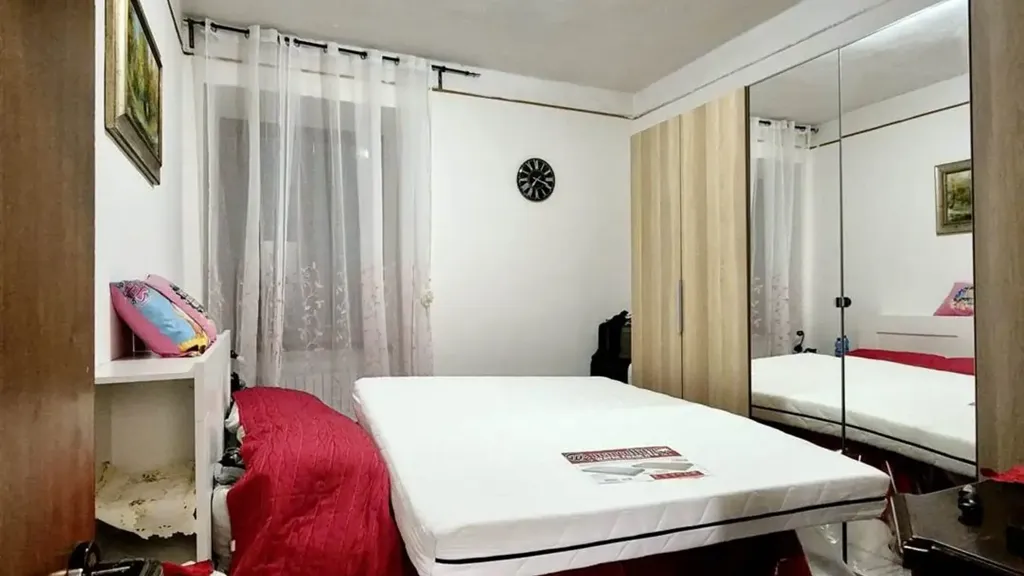 Magamistoad - Three-Bedroom Apartment in Ancona