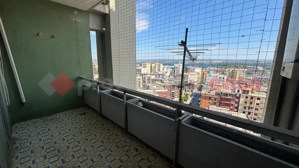 Rõdu - Panoramic Apartment with Balcony in Taranto
