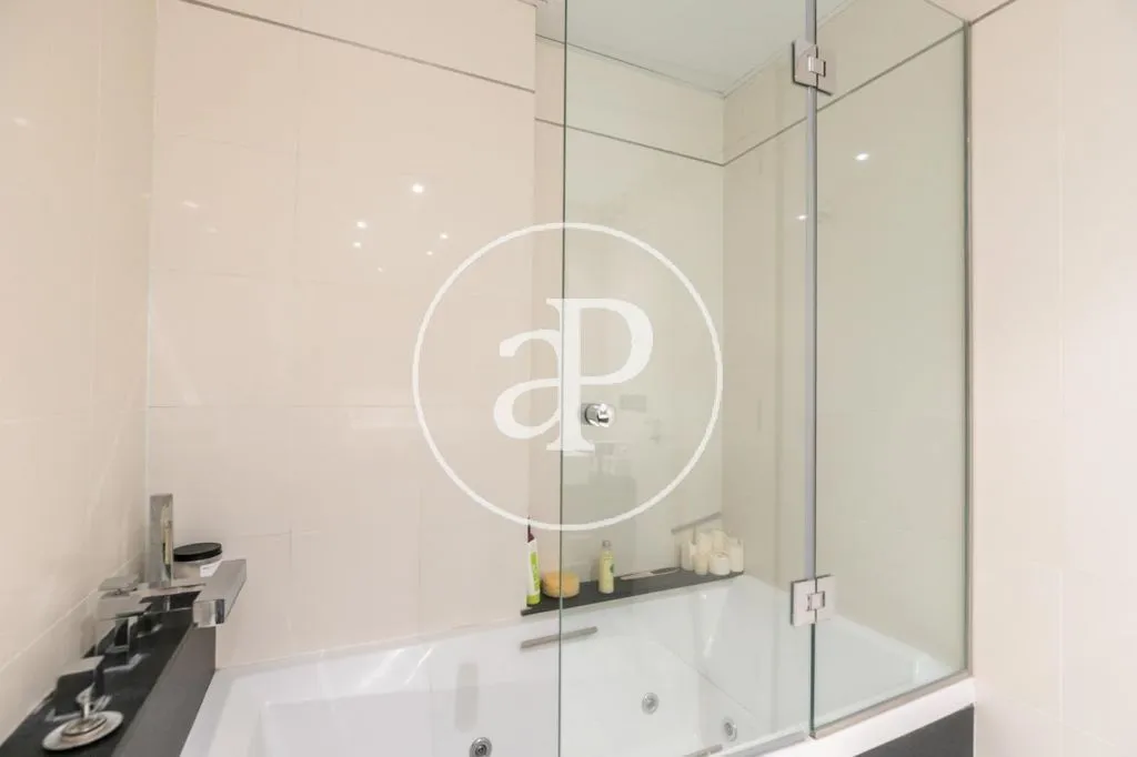 Vannitoad - Luxury Penthouse with Sea Views in Diagonal Mar