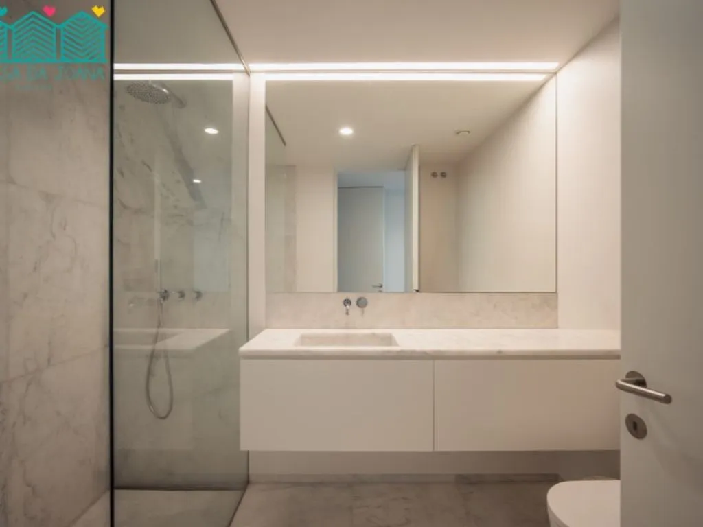 Bagni - Luxury Apartment with River Views in Lisbon