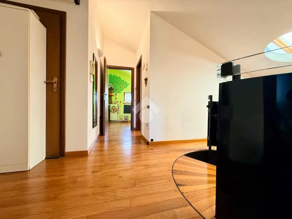 Entrée - 4-Bedroom Apartment with Balcony in Vigasio
