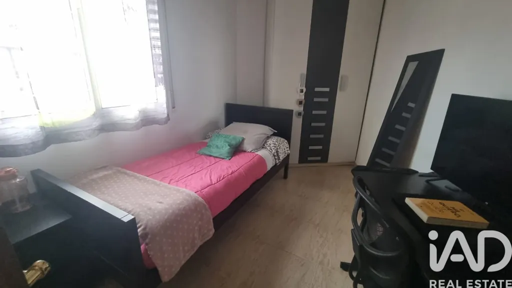 Chambres - Three-Bedroom House with Terrace in Les Roquetes