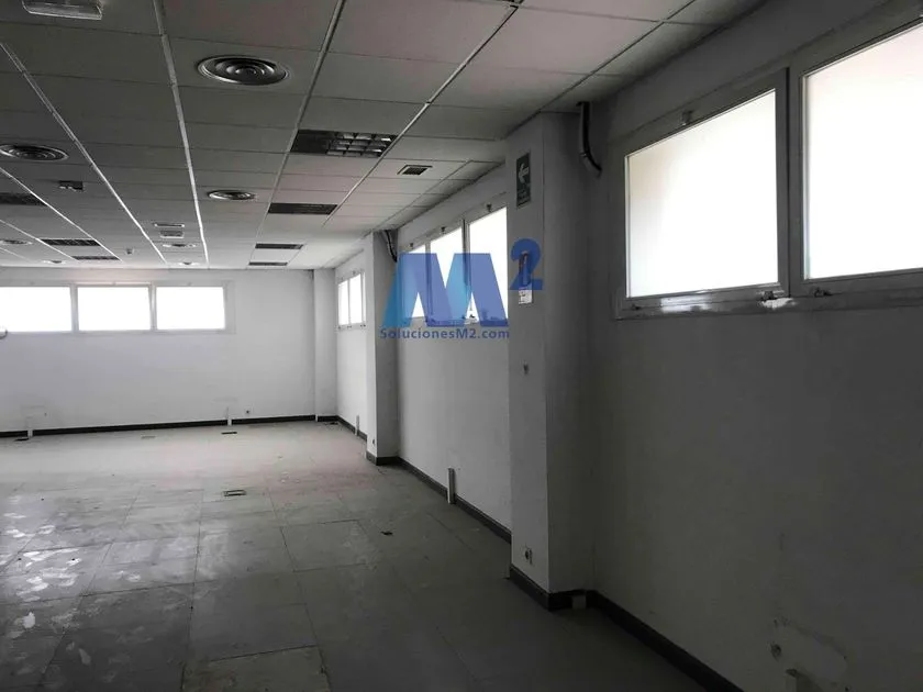 Pièces - Mixed-Use Building with Office Space in Alcobendas