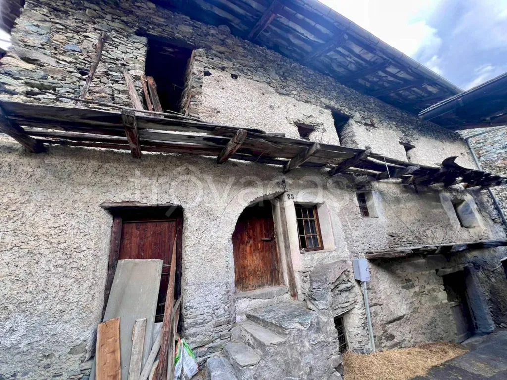 Välivaade - Rustic Stone Cottage in Casteldelfino