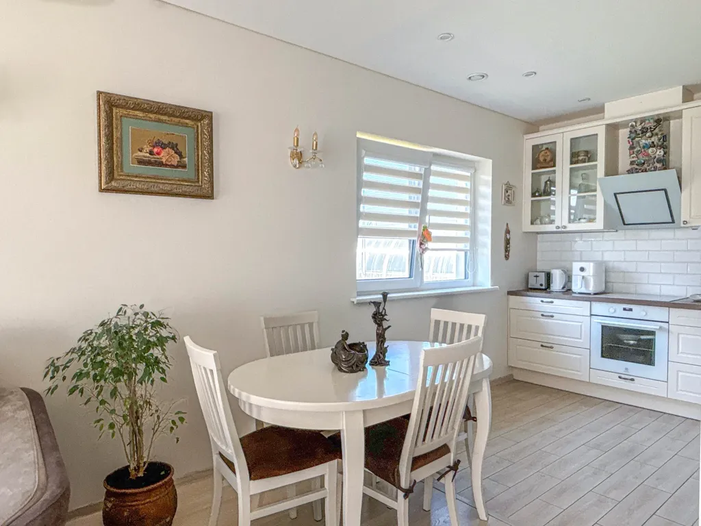 Cuisine - Compact House with Terrace in Slengiai