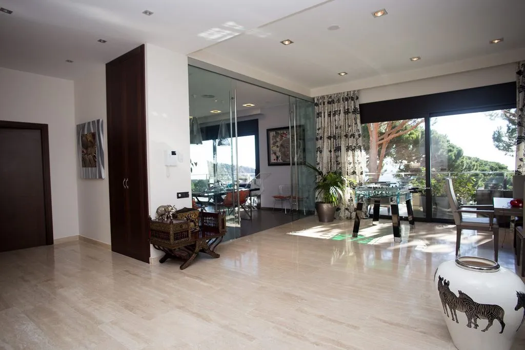 Elutuba - Luxury Villa with Sea Views in Punta Brava