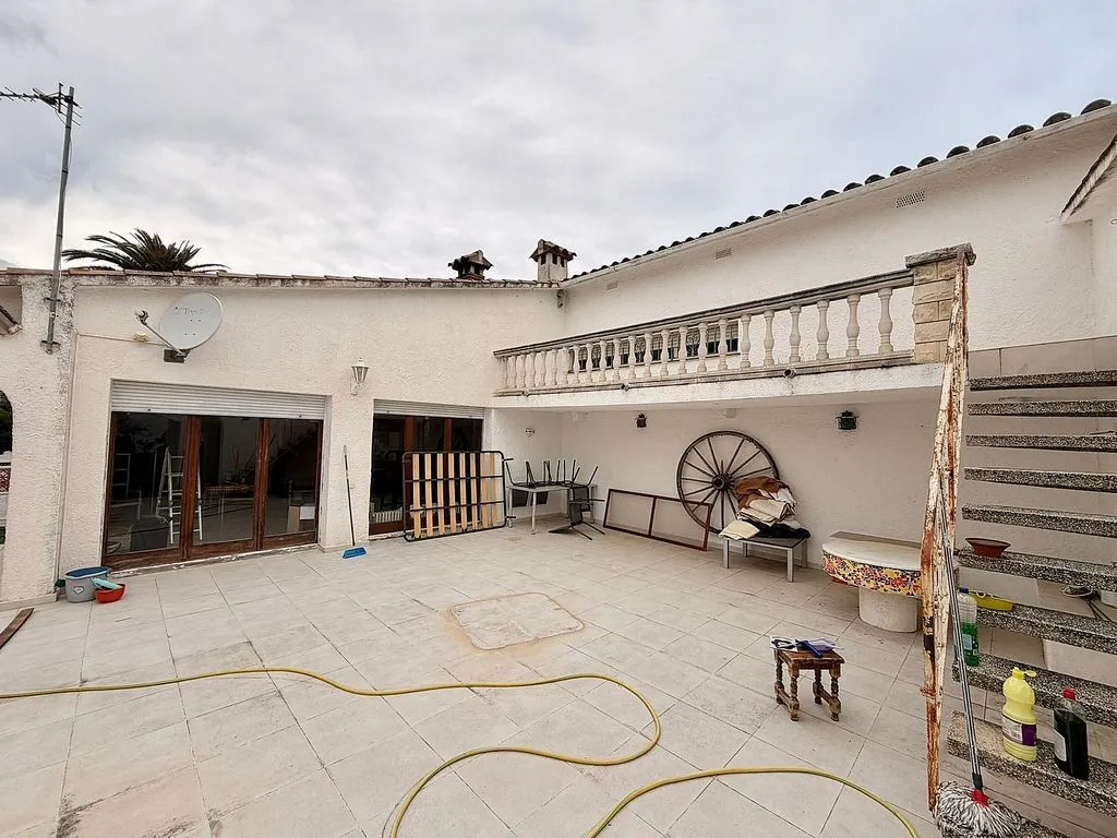 Terrass - House with Pool and Terrace in Empuriabrava