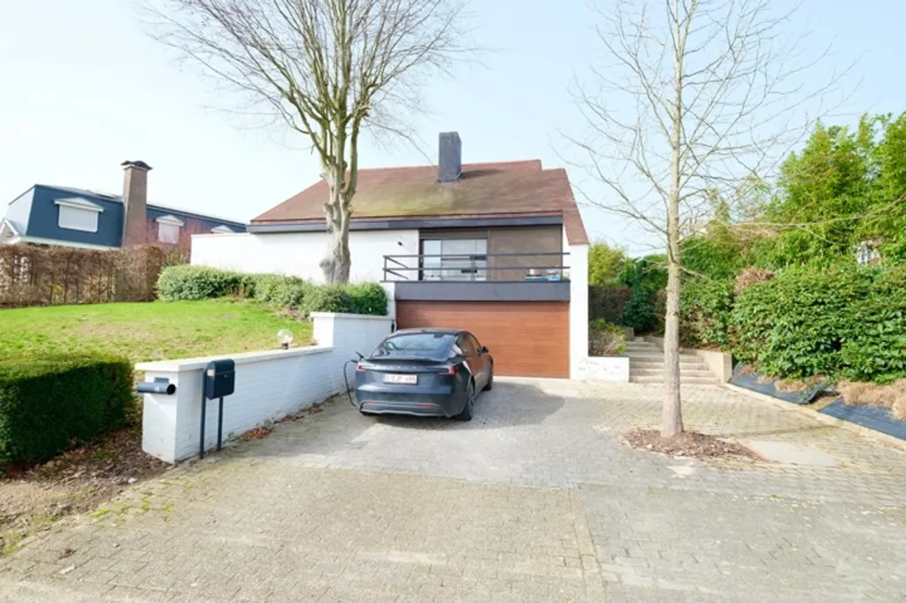 Esterno - Spacious 4-Front Villa in Sint-Pieters-Leeuw