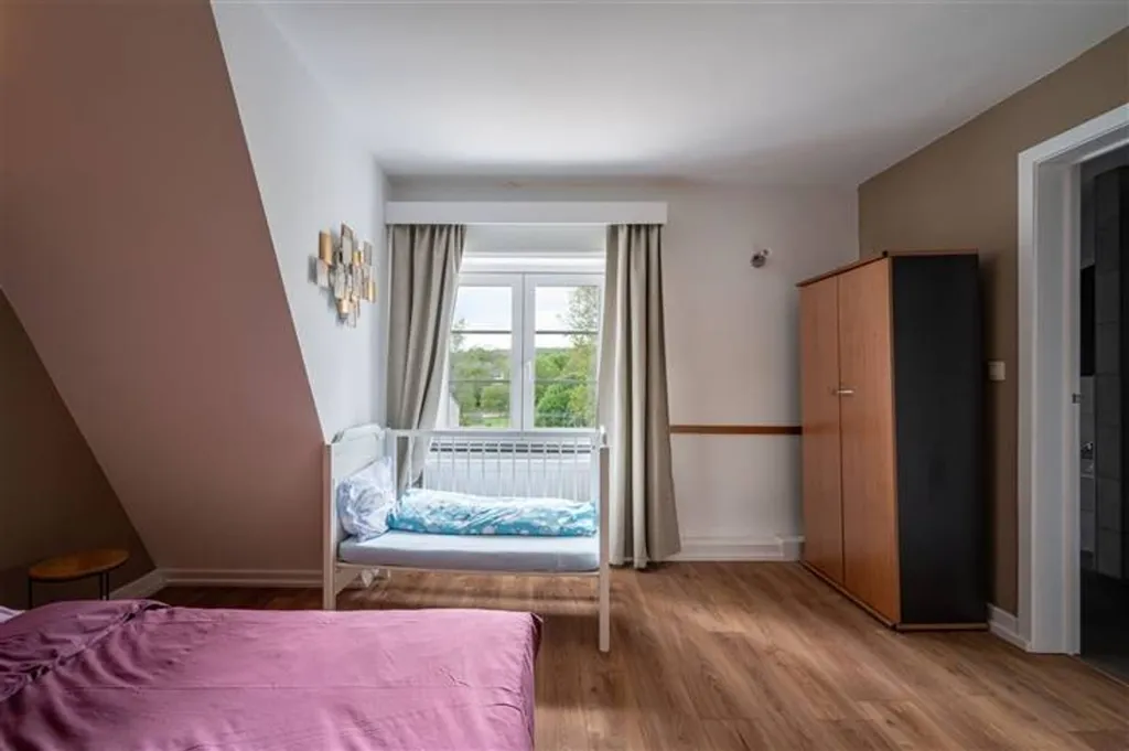 Chambres - Appart-Hôtel Converti avec Terrasse à Herbeumont