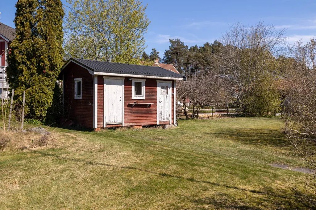 Giardino - Charming Cottage with Garden in Kristinehamn