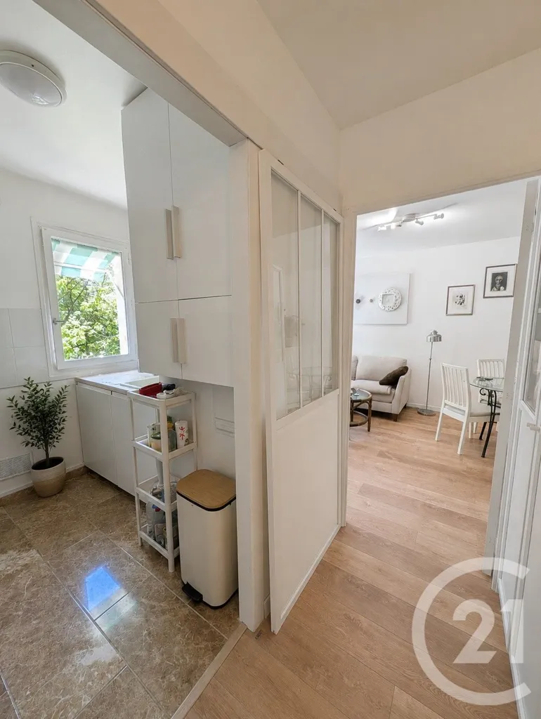 Cuisine - Appartement avec Vue sur Parc à Épernon