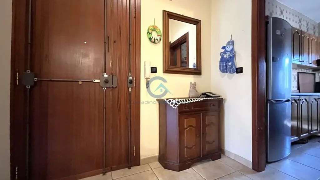 Esik - 3-Bed Apartment with Terrace in Catanzaro Lido