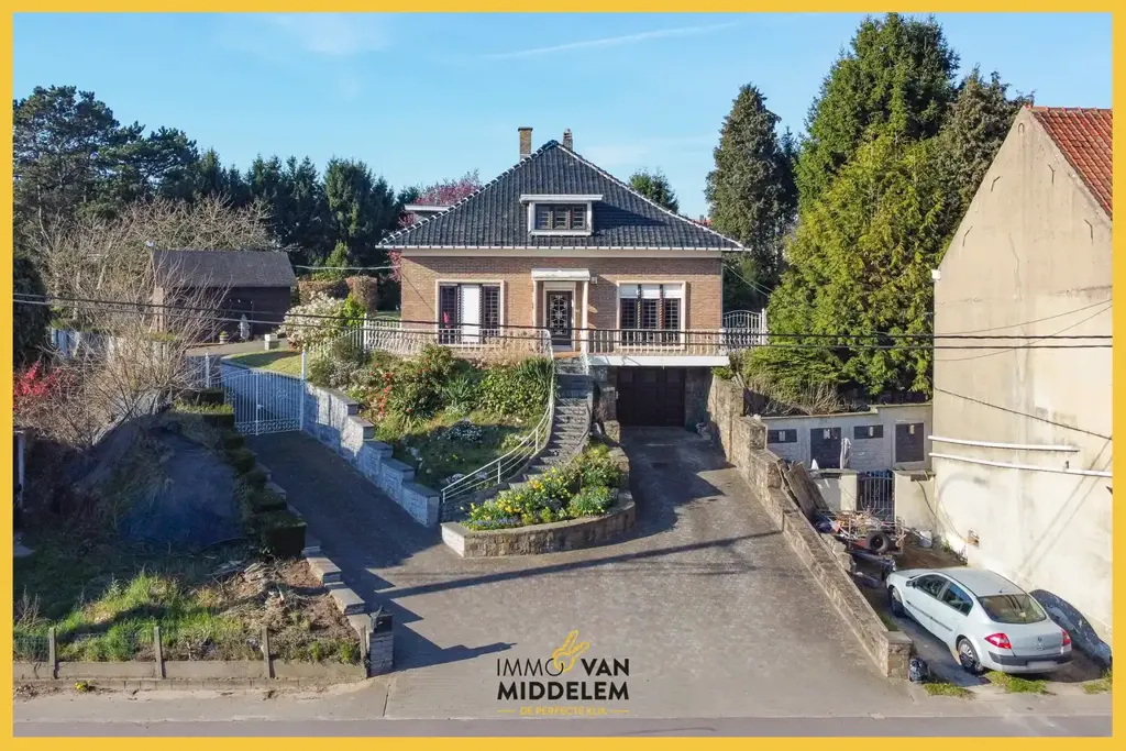 Õhuvaade - Villa with South-Facing Garden in Dilbeek