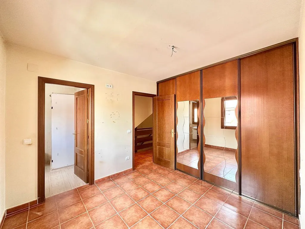 Entrée - Patio-Backed Chalet in Mejorada del Campo