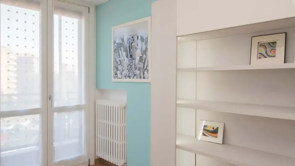 Bureau - Modern Studio with Metro Access in Milan