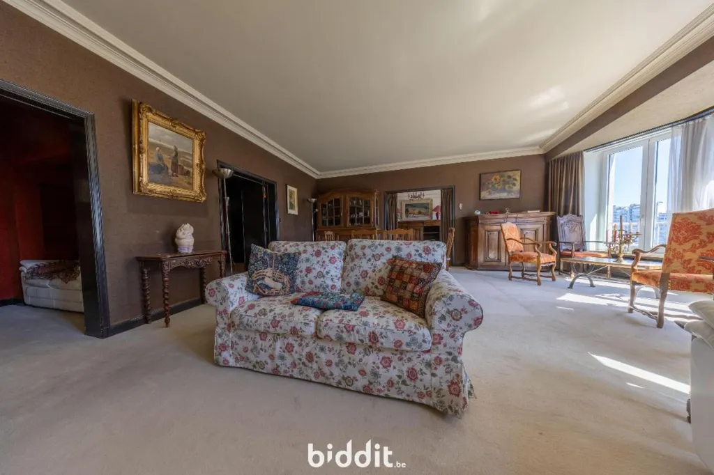 Elutuba - Characterful Apartment with View on Bd. Piercot