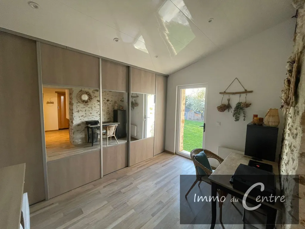 Chambres - Maison avec Dépendance à Montmirail