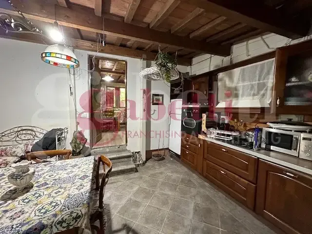 Köök - Rustic House with Garden in Collesalvetti