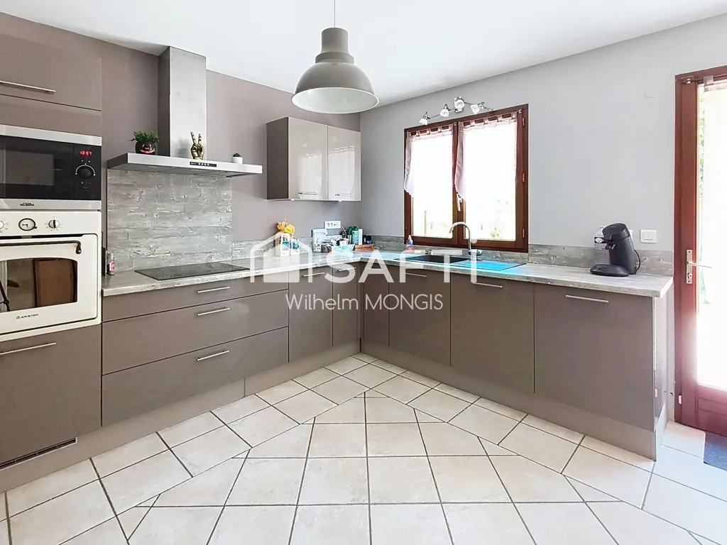 Cuisine - Maison 7 pièces à AVRECHY