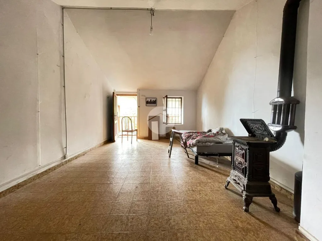 Toad - Semi-detached House with Garden in Rubiana