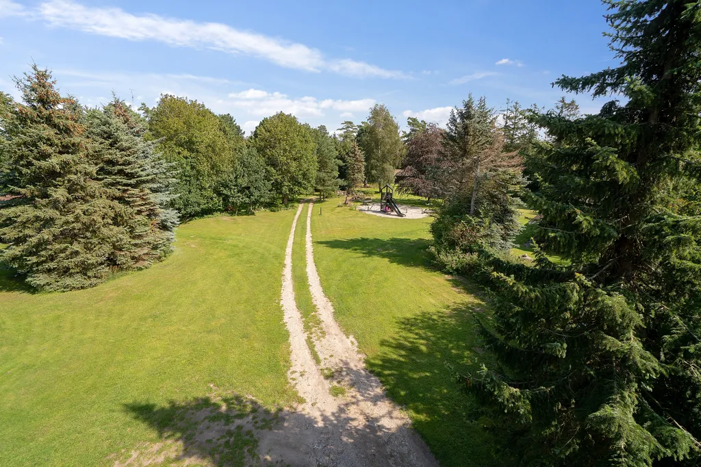 Õhuvaade - Renovated Holiday Home with Garden in Hundested