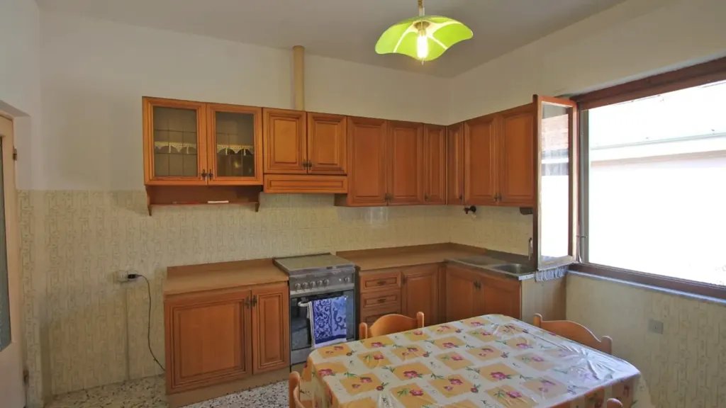 Cuisine - Independent House with Roof Terrace in Fivizzano