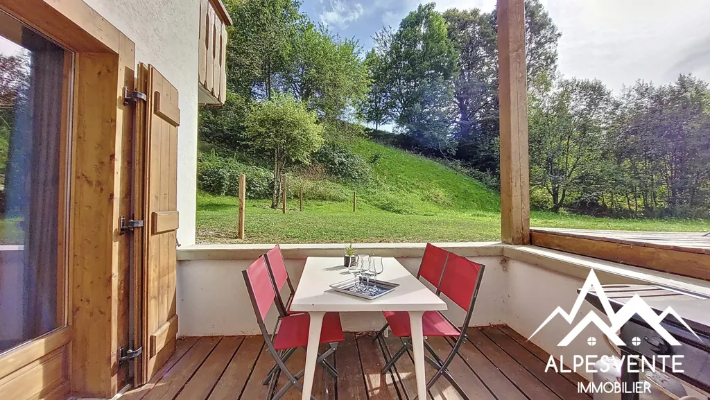 Rõdu - Chalet-Style Flat with Private Garden in Morzine