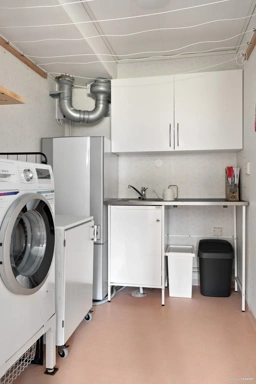Pesuköök - Well-Maintained Flat with Balcony in Bromölla