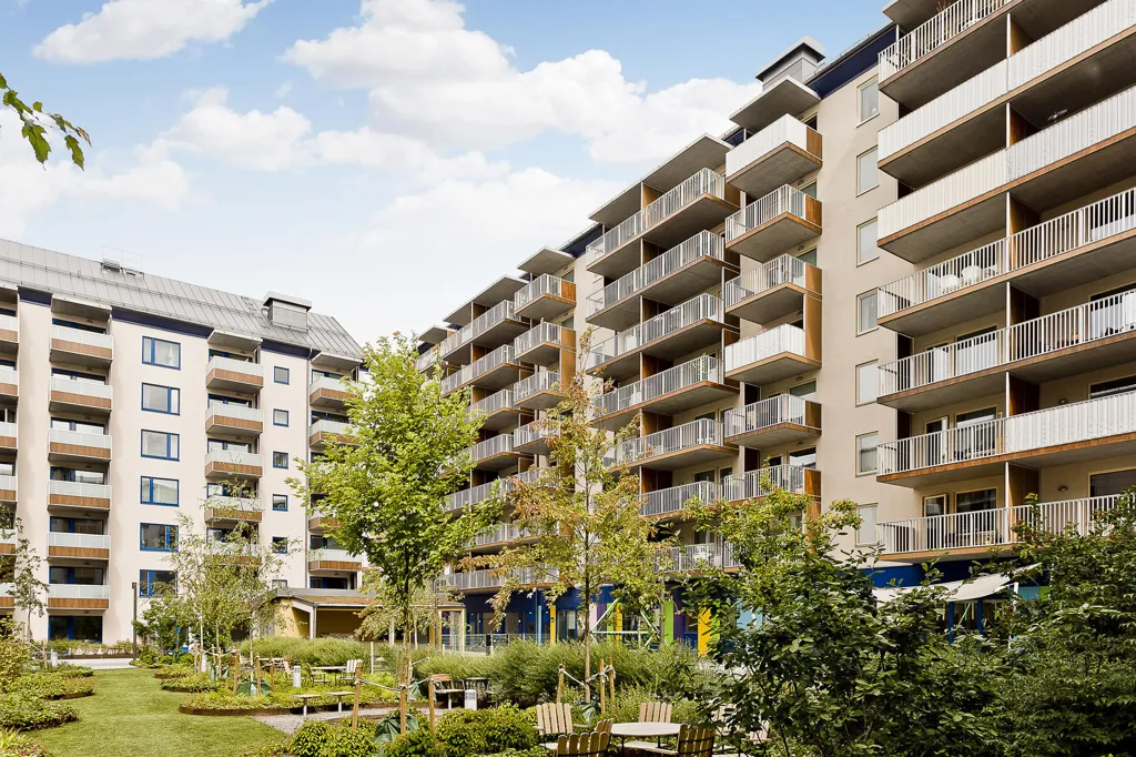 Giardino - Modern 1.5-Bedroom Flat with Balcony in Kungsängen