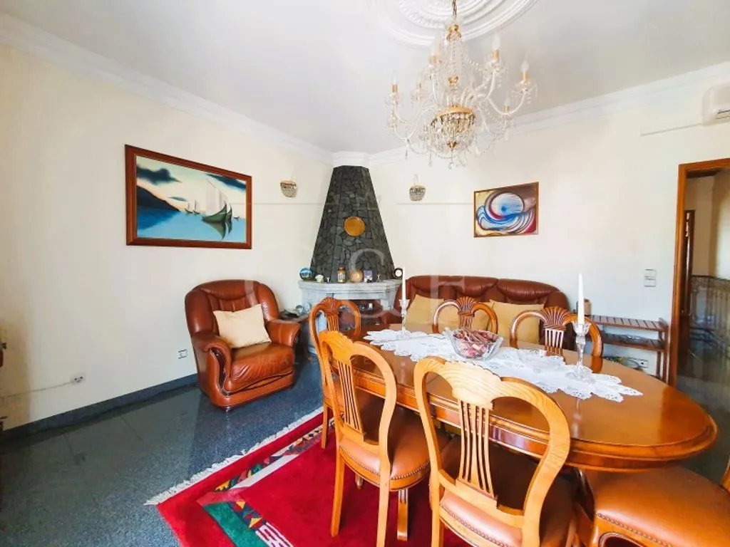 Söögituba - Luxury House with Garden in Seixal
