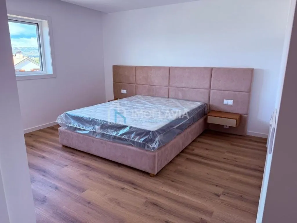 Magamistoad - Luxury Detached House with Garage in Chaves
