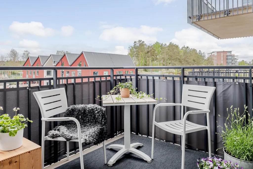 Rõdu - Modern Flat with Balconies in Innovatum