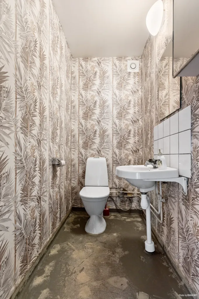 Vannitoad - Apartment with Renovation Potential in Grindtorp