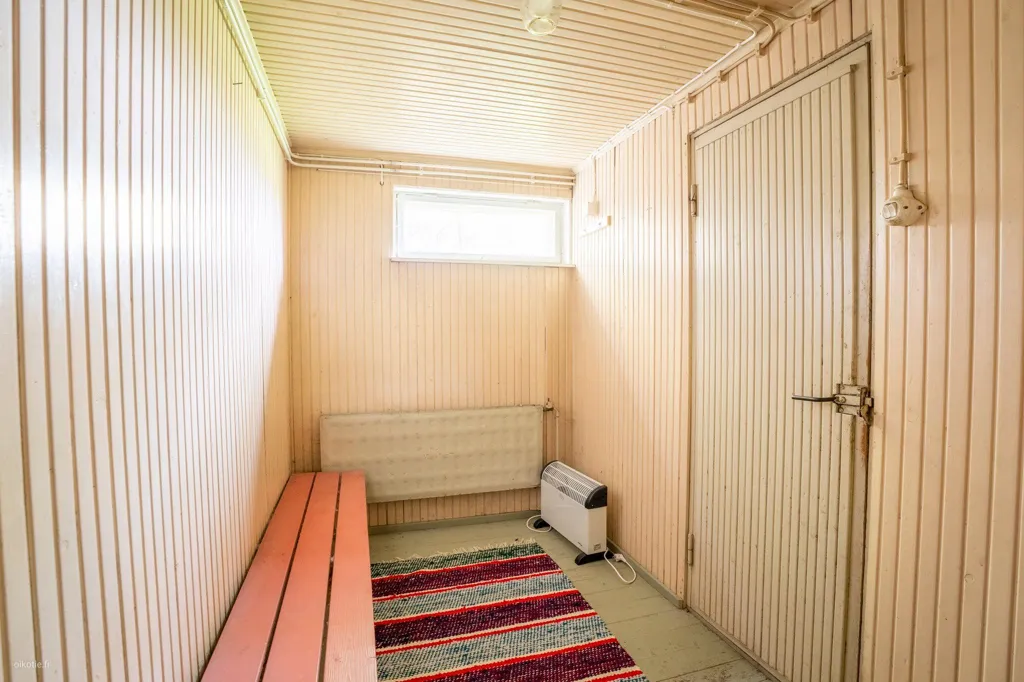 Ingresso - Renovatable Cottage with Sauna in Forest Setting