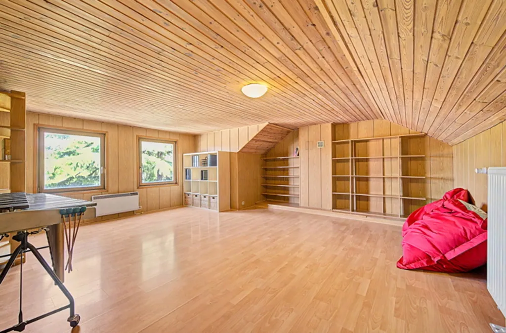 Toad - Retro House with Terrace in Uccle