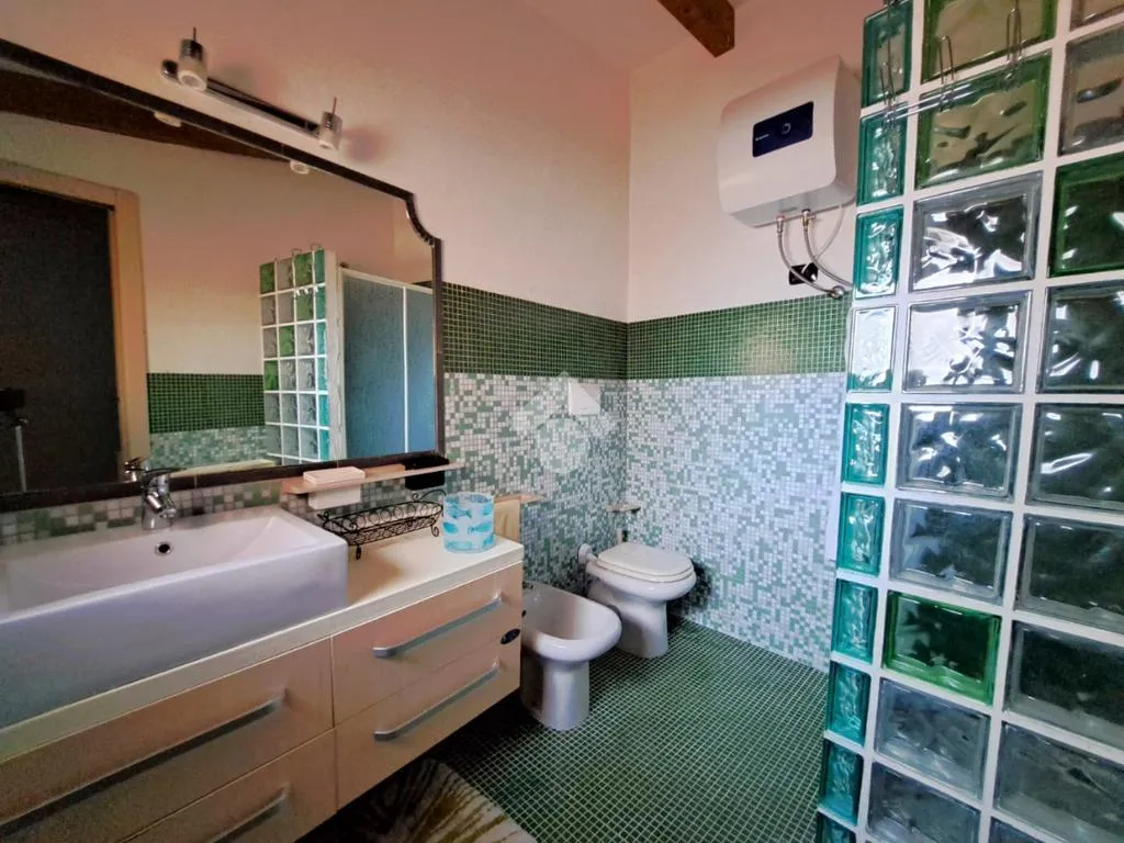 Salles de bain - Ground Floor Apartment with Private Courtyard in Usini