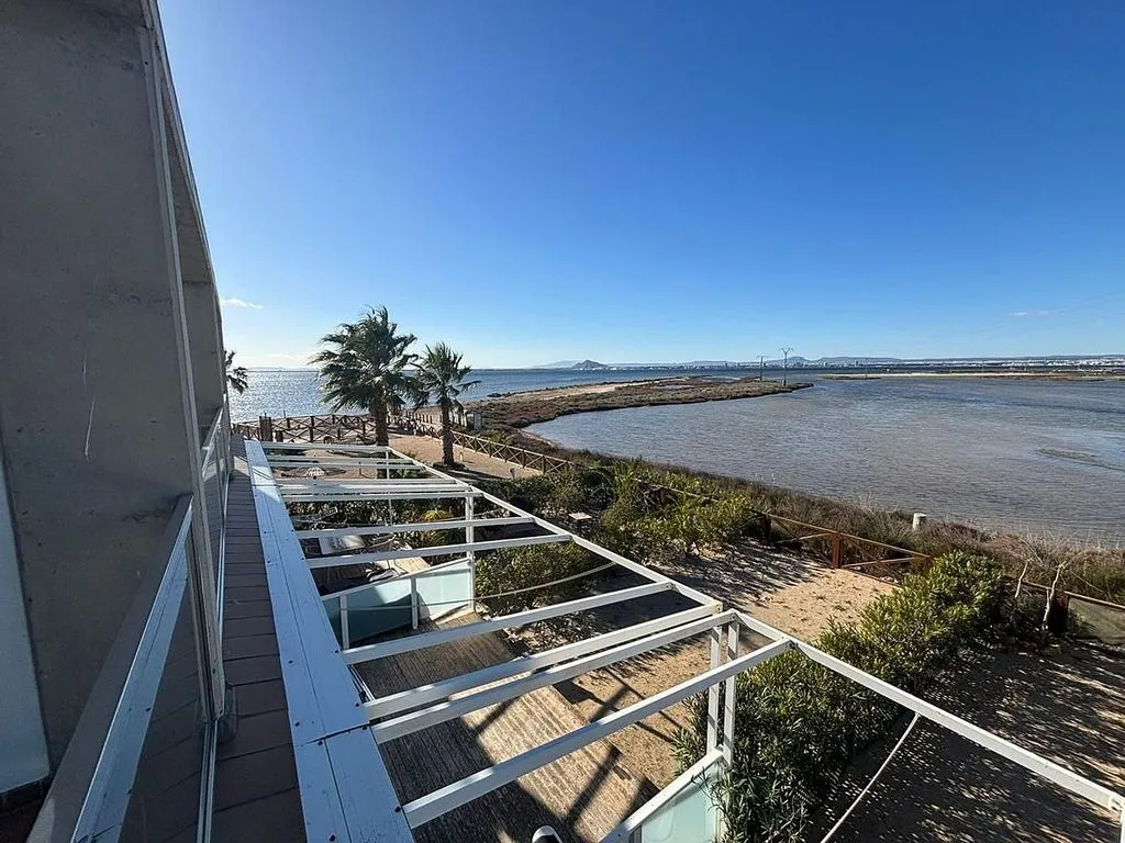 Terrasse - Modern Apartment with Sea View in Manga