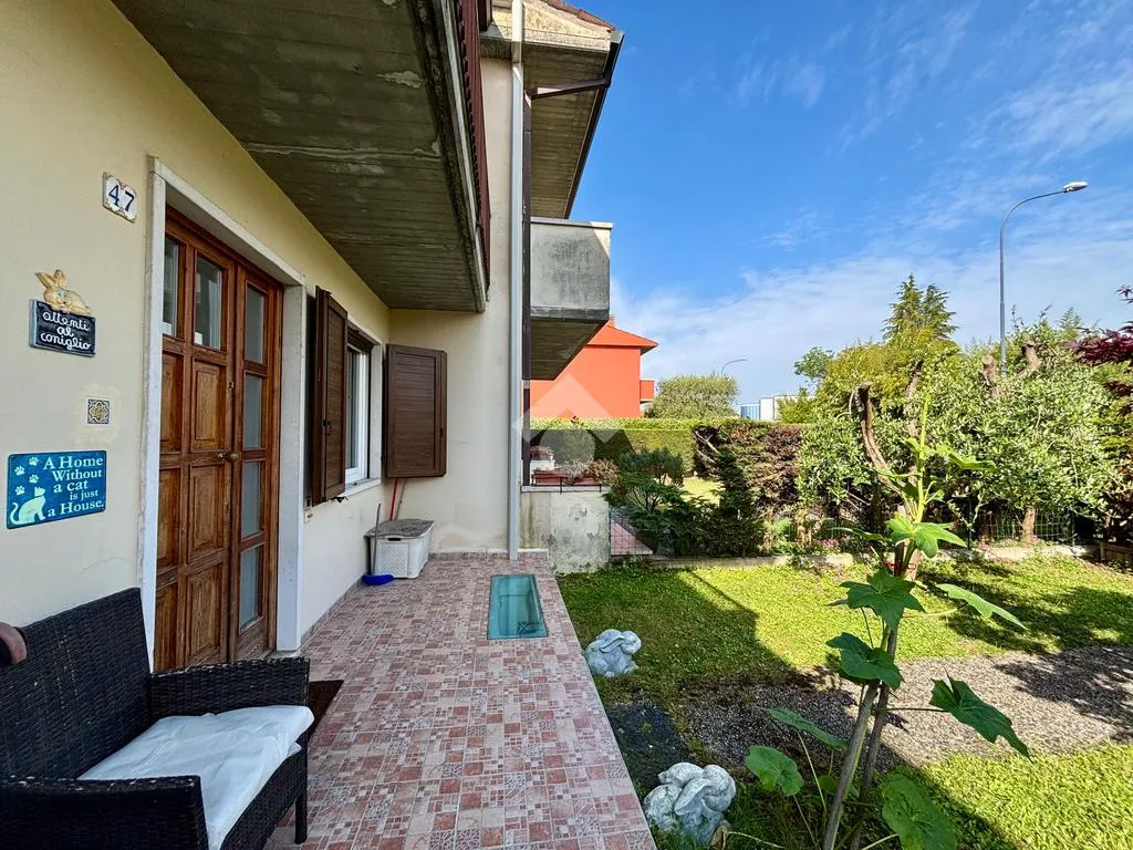 Terrass - Terraced Villa with Private Garden in Sona