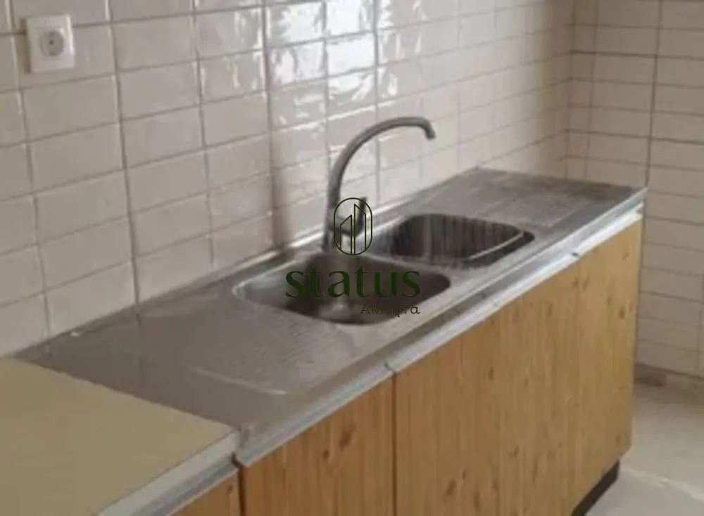 Köök - Renovated Apartment with Balcony in Patras