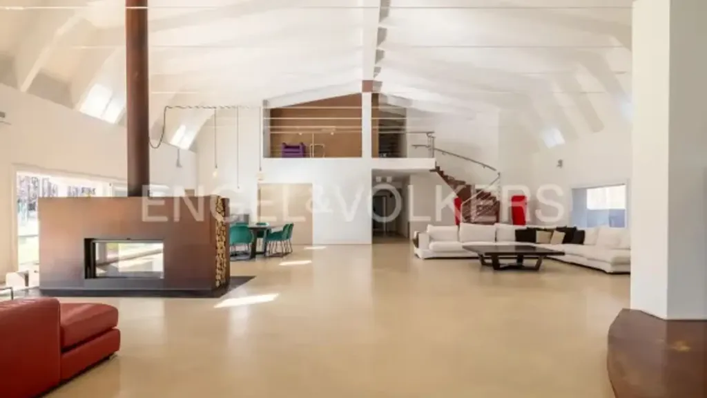 Elutuba - Converted Industrial Villa with Pool in Borgo Ticino