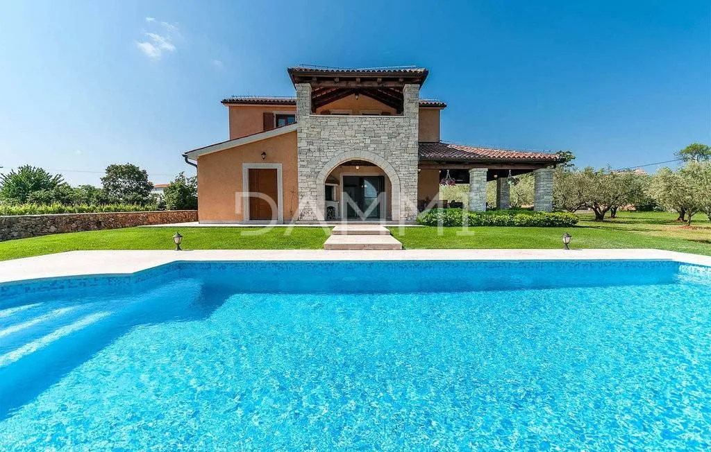 Piscina - Rustic Villa with Pool in Marčana